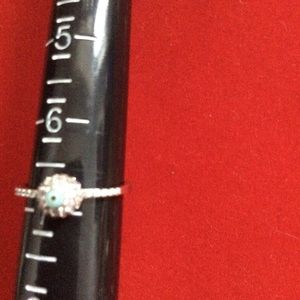 Women's ring Sterling silver 925 approx sz7